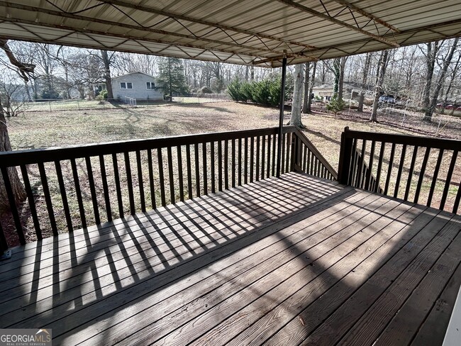 Building Photo - 22 Meadow Chase Way