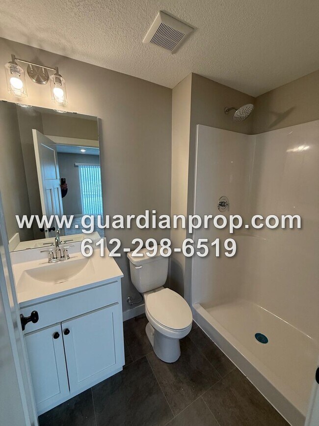 Building Photo - End Unit Luxury New Construction Townhouse Available Now, Lower Family Room, 4 Baths, Loft Area