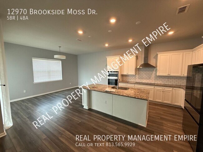 Building Photo - 12970 Brookside Moss Dr
