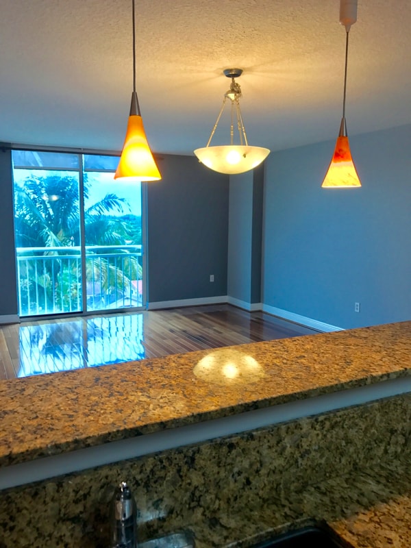 Building Photo - 3000 SW 22nd St