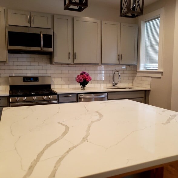 Island - 410 Cornwall St