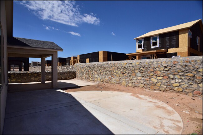 Building Photo - 10617 Hidden Palm Pl