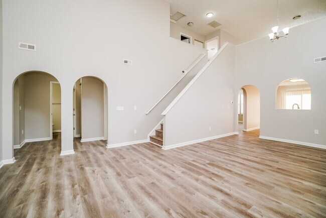 Building Photo - 4880 Grimm Dr