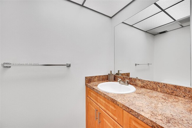 Building Photo - 1820 SW 81st Ave
