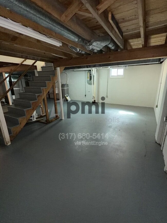 Building Photo - 635 Phaeton Pl