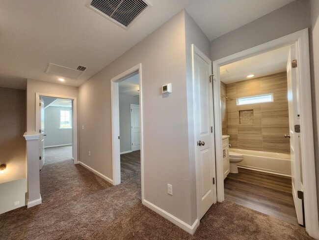 Building Photo - 3 bedroom house for rent in NE Tallahassee's Canopy subdivision, available for move in right away...