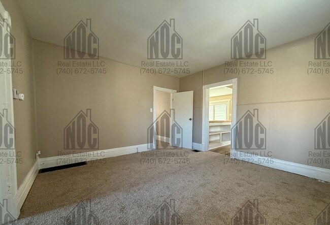 Building Photo - 148 1/2-148 1/2 E Allen St