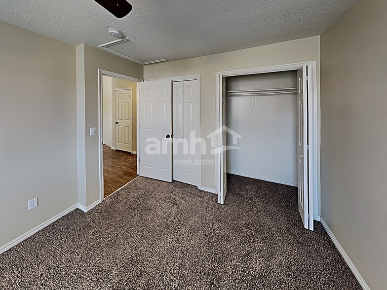 Building Photo - 2384 W 2200 S