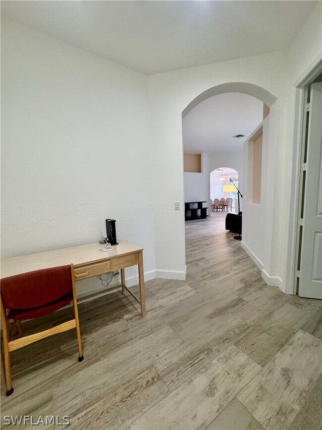 Building Photo - 400 Harvard Ct