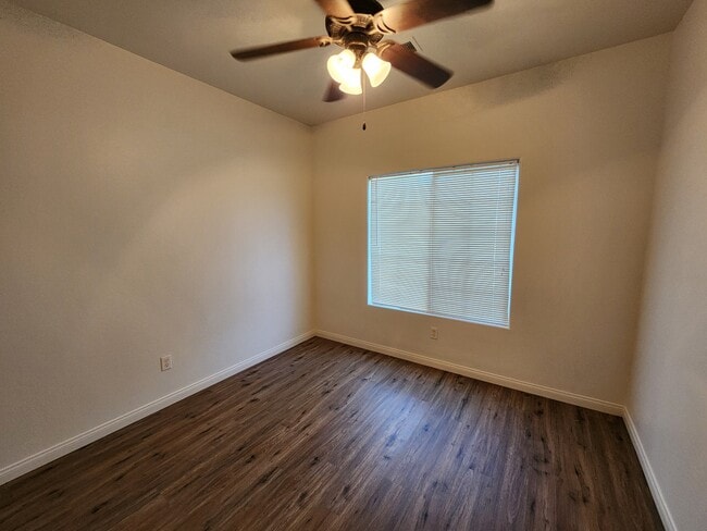 Building Photo - 307 Villa Elegante Dr