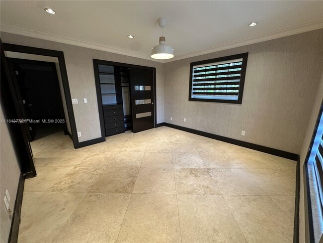Building Photo - 9341 Dickens Ave