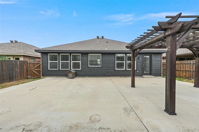 Building Photo - 2008 Cattle Creek Rd