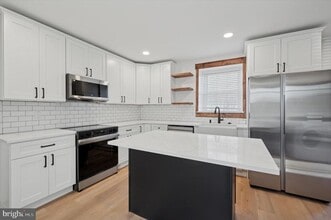 Building Photo - 503 N Bethlehem Pike