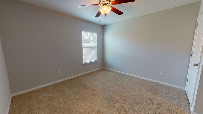 Building Photo - Beautiful home for rent in Deerfield Prese...