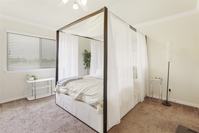 Building Photo - 2806 Old Draw Dr