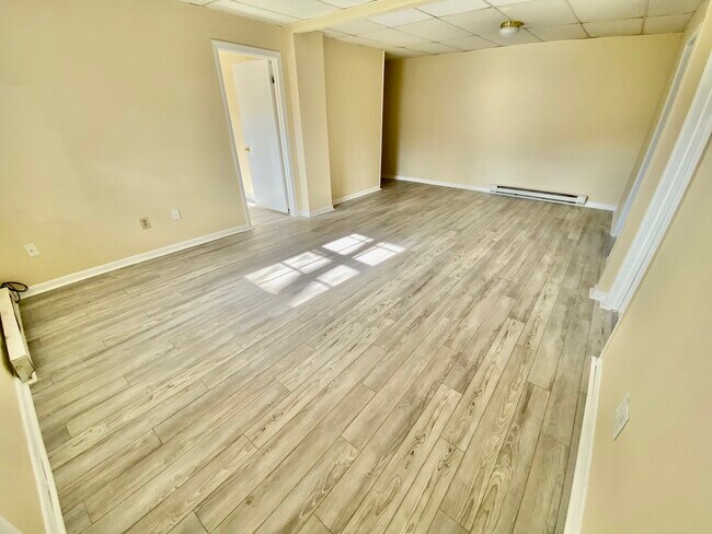 Building Photo - 100 Carter Dr