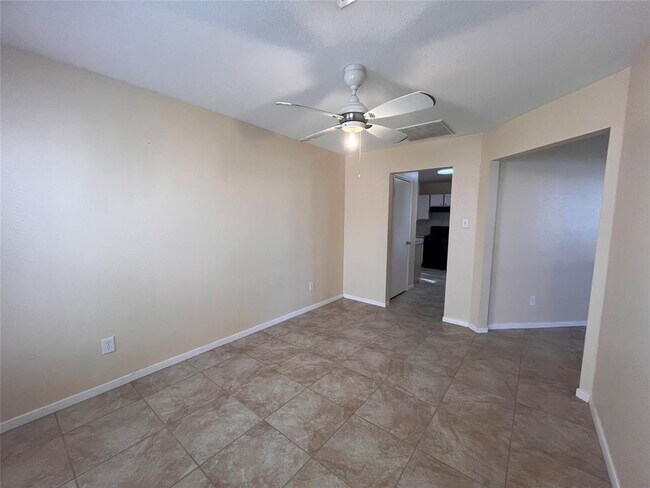 Building Photo - 10906 Orchard Springs Dr