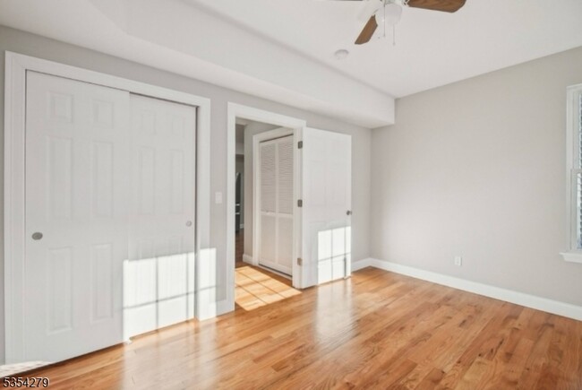 Building Photo - 81 N Grove St