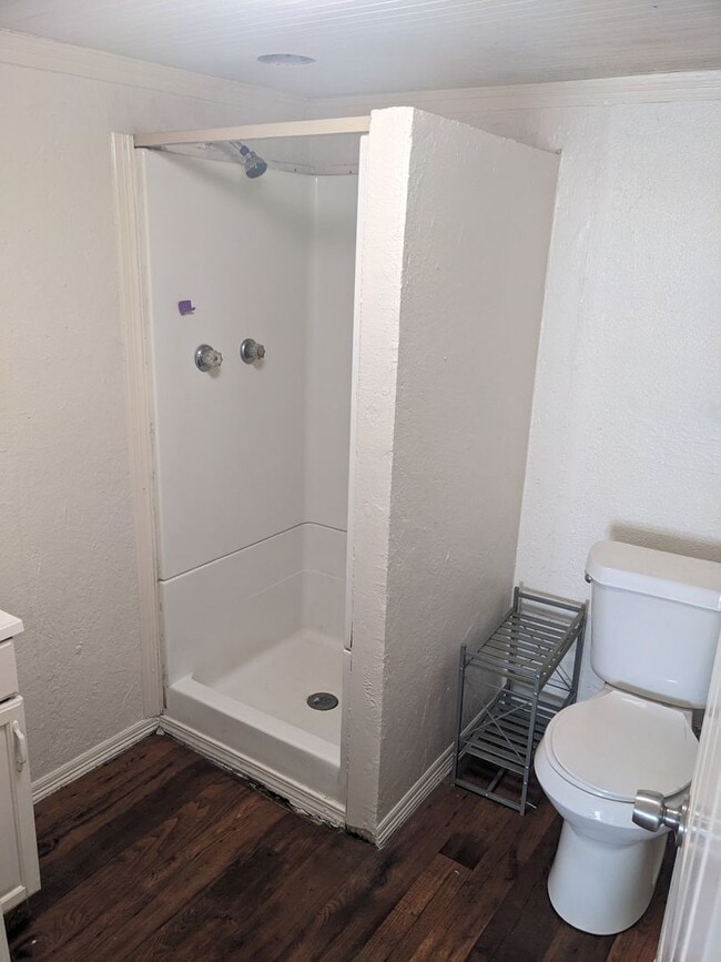 Building Photo - 1 Bed 1 Bath House