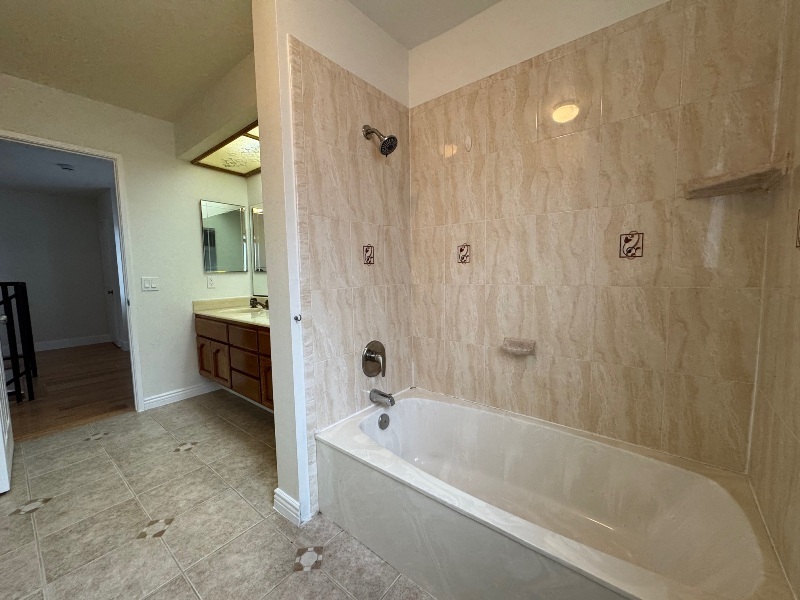 Building Photo - 4035 W 178th St