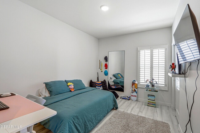 Building Photo - 14941 Tierra Coruna Ave