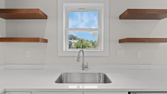 Building Photo - 76 Bouvier Ave