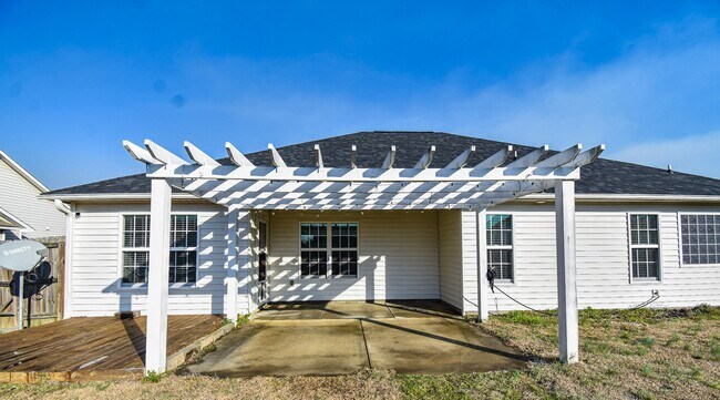 Building Photo - Coming Soon-4 Bedroom 2 Bathroom, Small Pets Considered
