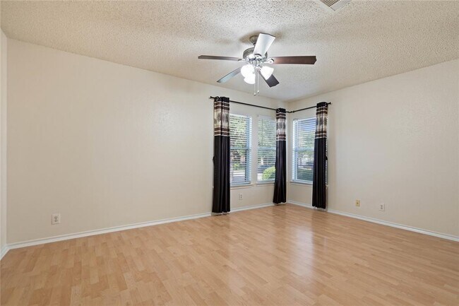 Building Photo - 809 Betterman Dr