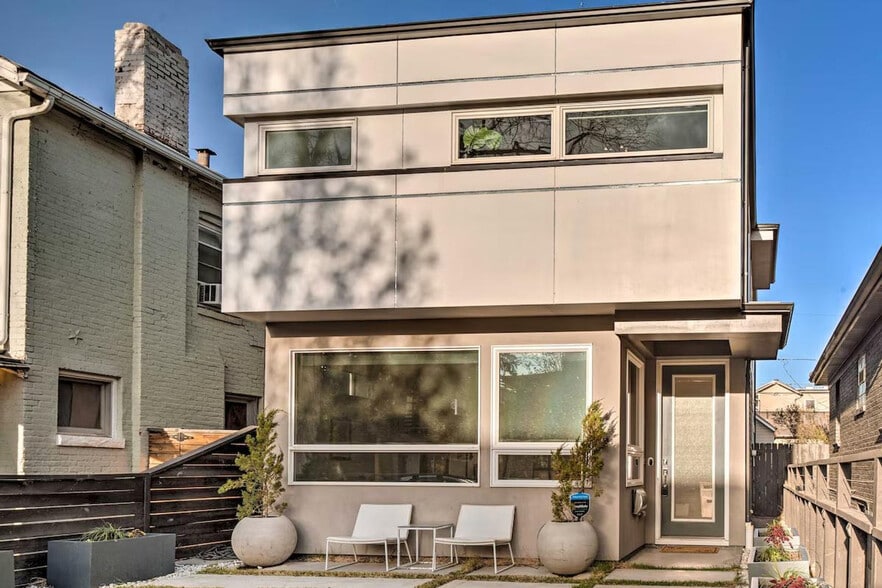 Building Photo - 3910 Stuart St