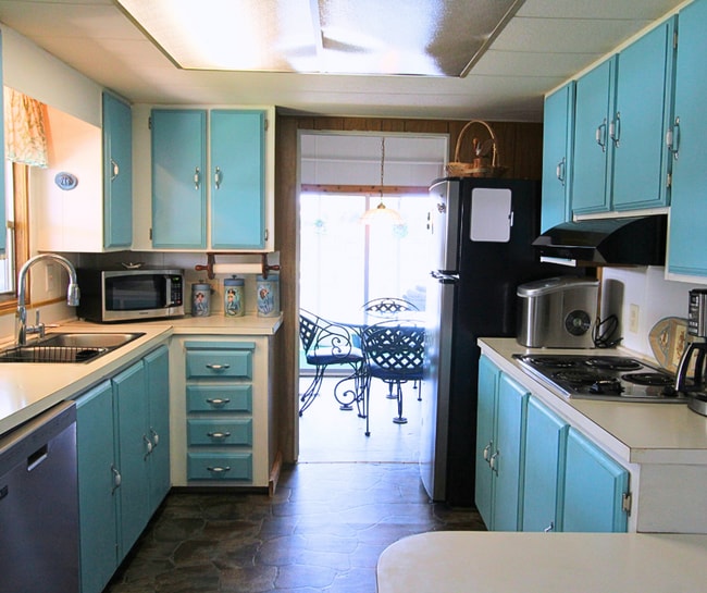 Building Photo - Waterfront Short-Term Rental – Fully Furni...