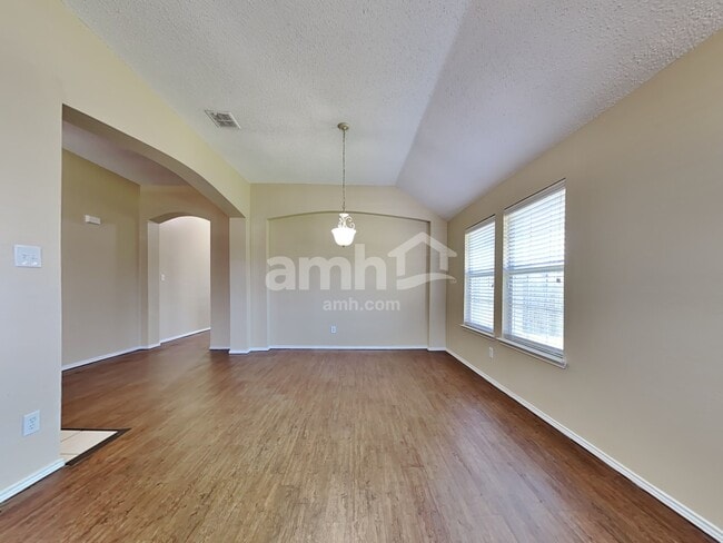 Building Photo - 1307 Rabbit Rdg