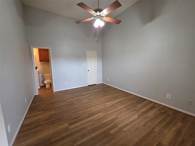 Building Photo - 2300 Old Spanish Trl