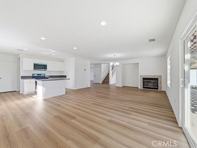 Building Photo - 2775 S Buena Vista Ave