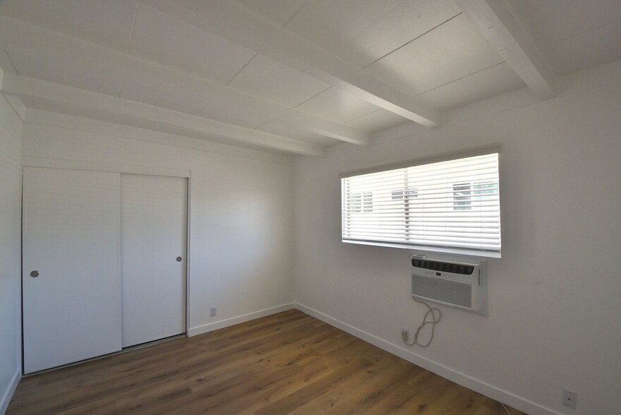 Building Photo - 6125 Whitsett Ave