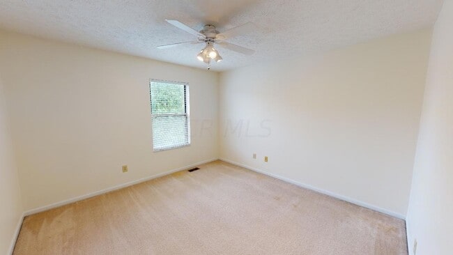 Building Photo - 6498 Ringsend Ct