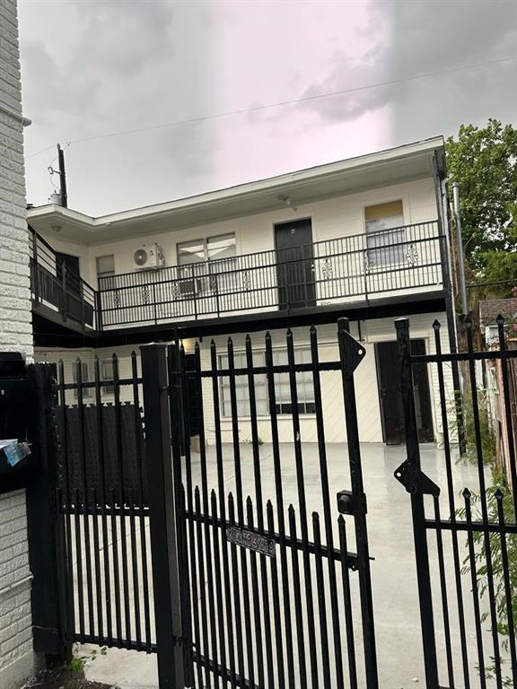 Building Photo - 1930 W Dallas St