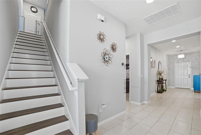 Building Photo - 1461 Clear Brook Pl