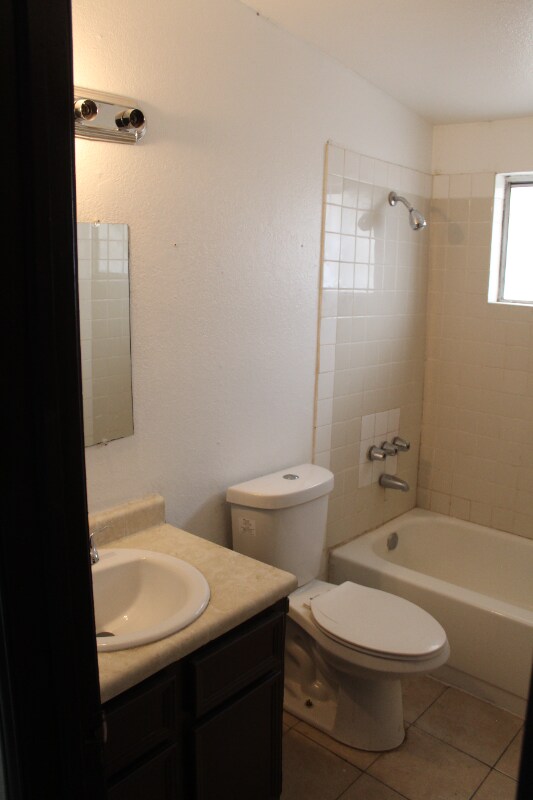 Building Photo - 1655 Victor Lopez Dr