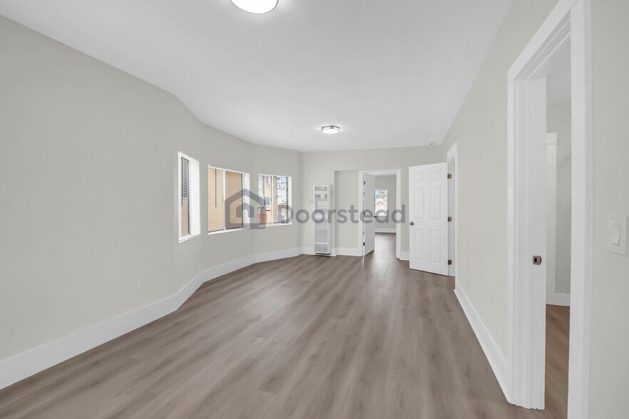 Building Photo - 1762 S New England St