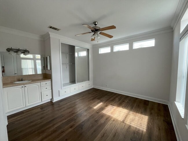 Building Photo - 138 Forest Dr