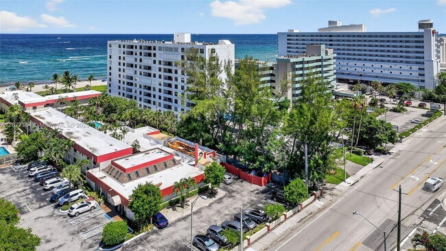 Building Photo - 1500 N Ocean Blvd
