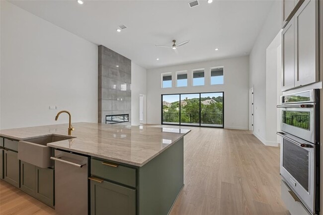 Building Photo - 4908 Turquesa Dr