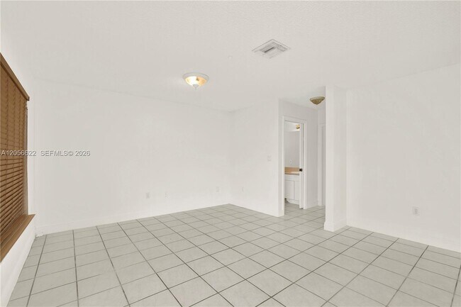 Building Photo - 16301 SW 100th Terrace