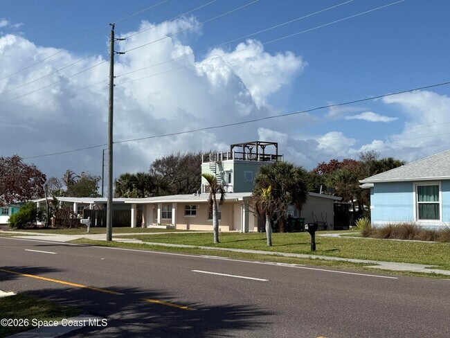 Building Photo - 910 S Orlando Ave