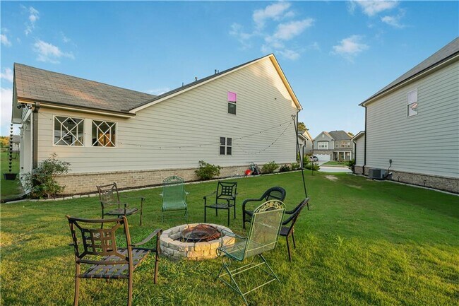 Building Photo - 3185 Andover Trl