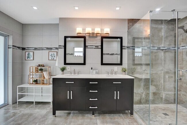 Building Photo - 1000 Diplomat Pkwy