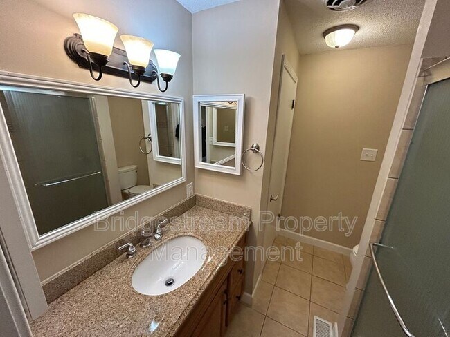 Building Photo - 1567 Burchwood Dr