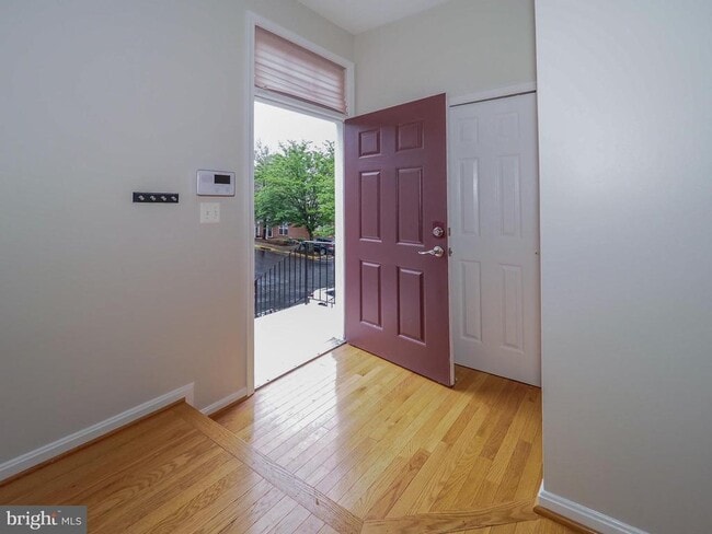 Building Photo - 32 Harbour Heights Dr