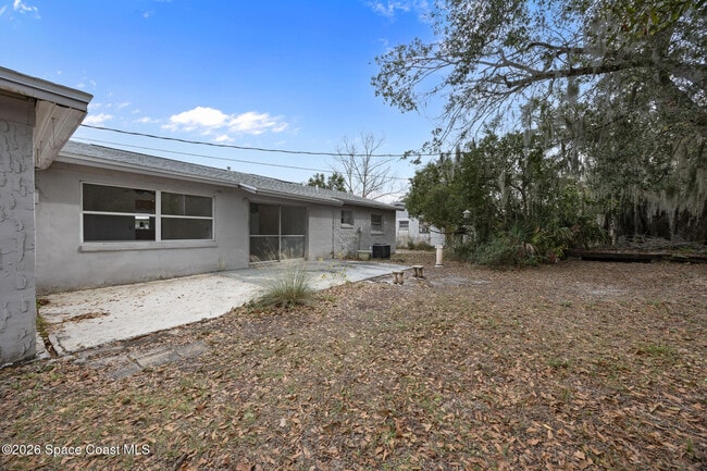 Building Photo - 5320 Sandra Dr