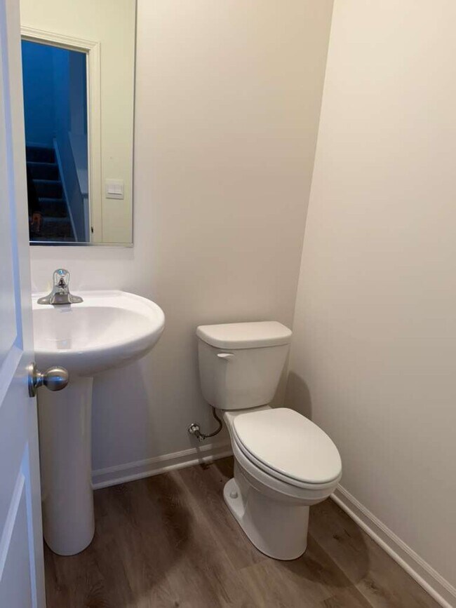 Building Photo - 2016 Yellowstone Blvd